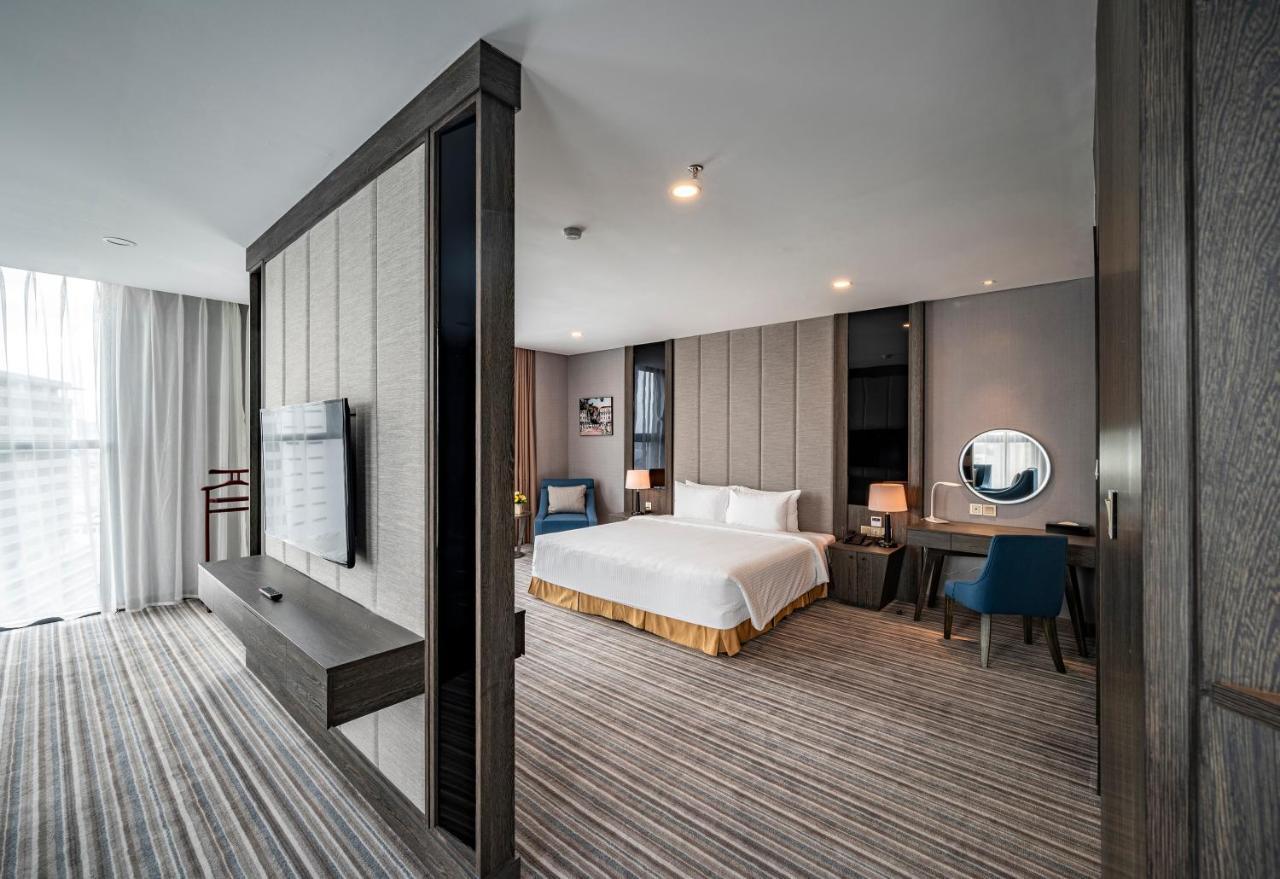 Muong Thanh Luxury Saigon Hotel Хошимин Экстерьер фото